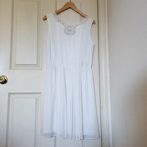 Vintage white sleeveless midi dress